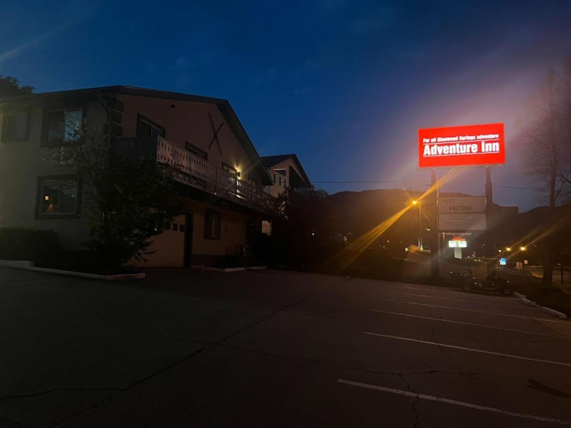 Adventure Inn - Гленвуд Спрингс Экстерьер фото